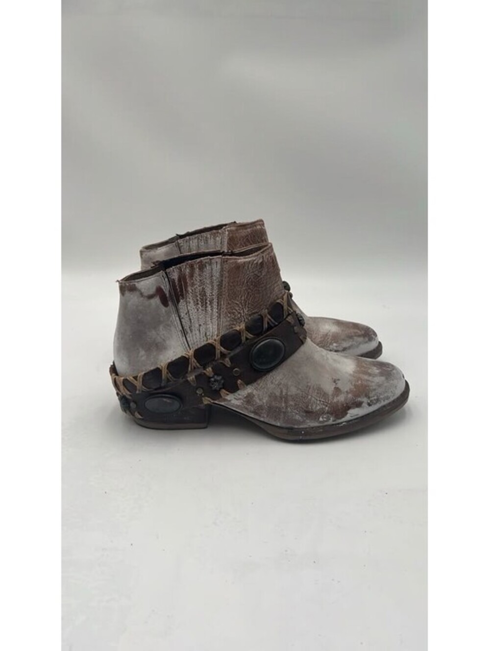Women’s Circle G Harness Fashion Booties Brown Leather Size 9M